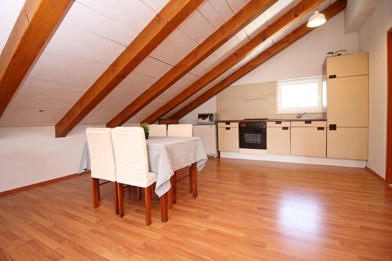 VILLA REMUSIC Pool, whirlpool, Sauna,4 bedrooms, amazing landscape Smolonje Esterno foto